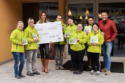 10.000 Euro für das Projekt „Gustohäppchen mit Benivas & Friends“